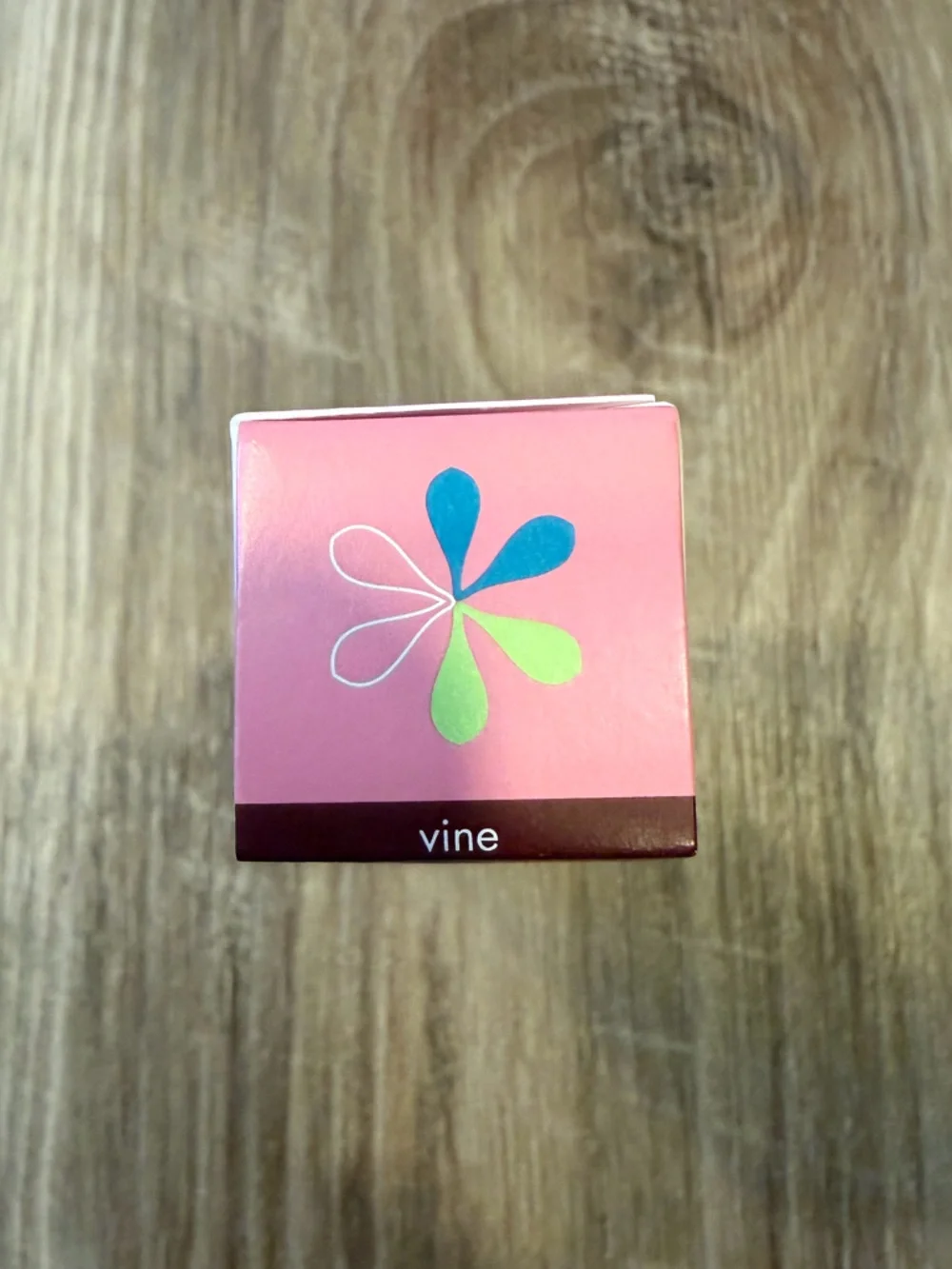 NEW! per-fekt Lip Tint Gel in Vine